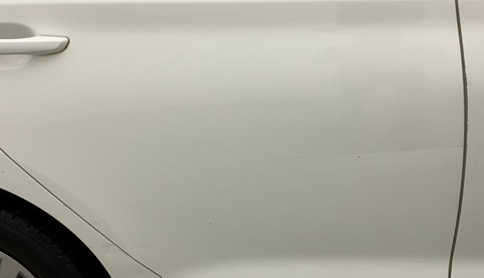 2019 Hyundai Verna 1.4 EX CRDI, Diesel, Manual, 78,366 km, Right rear door - Minor scratches