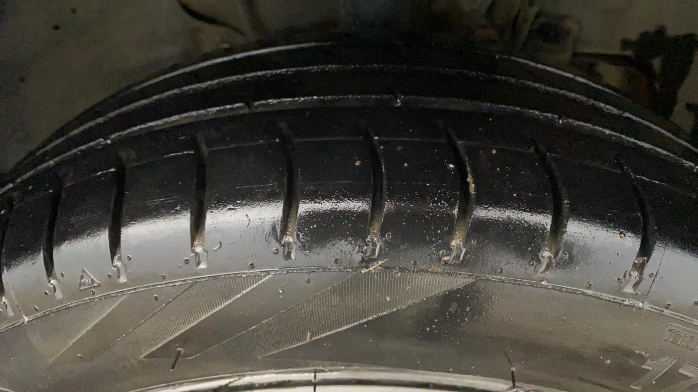 2019 Tata TIAGO NRG PETROL, CNG, Manual, 1,03,690 km, Right Front Tyre Tread