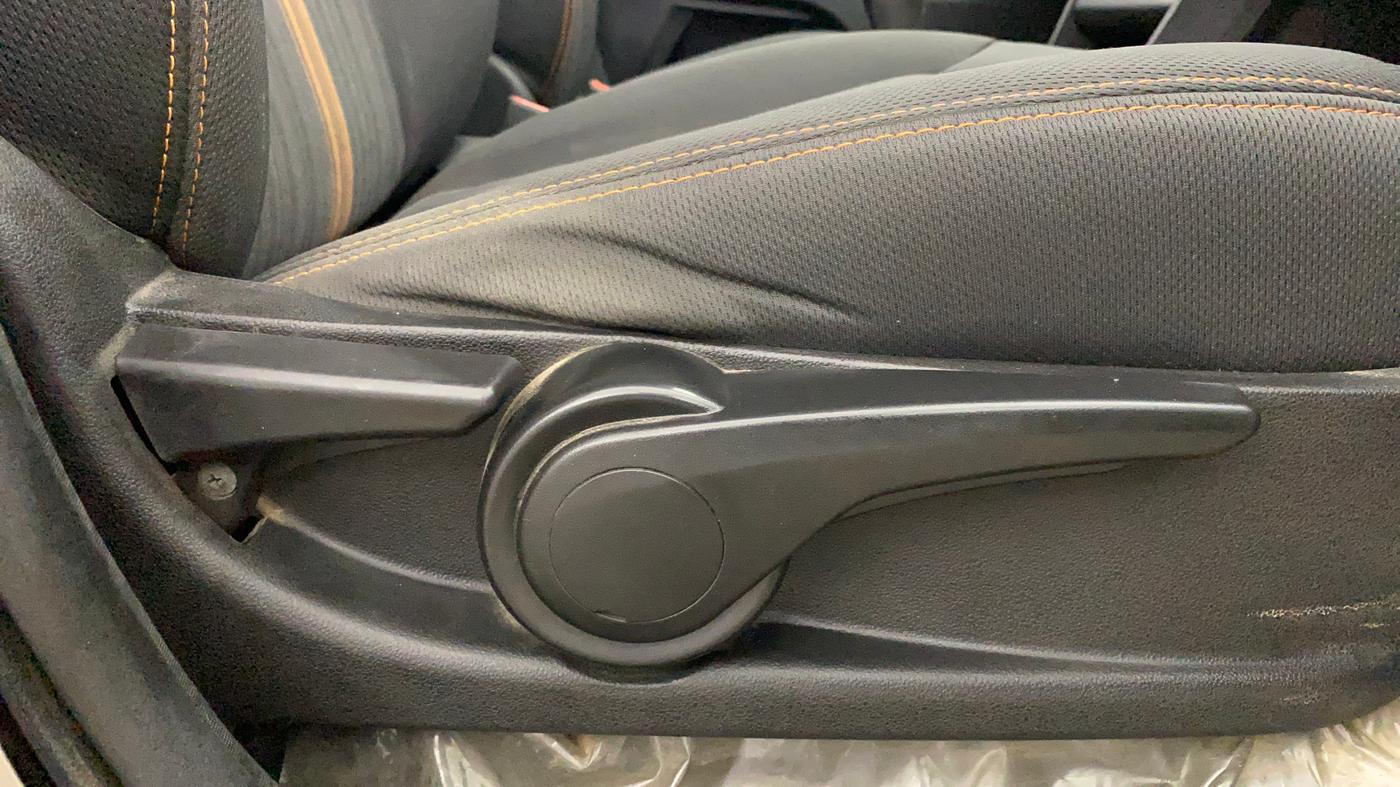 2019 Tata TIAGO NRG PETROL, CNG, Manual, 1,03,690 km, Driver Side Adjustment Panel