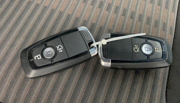 2020 Ford FREESTYLE TITANIUM PLUS 1.2 PETROL, Petrol, Manual, 16,750 km, Key Close Up