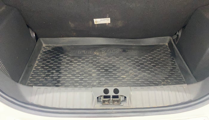 2020 Ford FREESTYLE TITANIUM PLUS 1.2 PETROL, Petrol, Manual, 16,750 km, Boot Inside