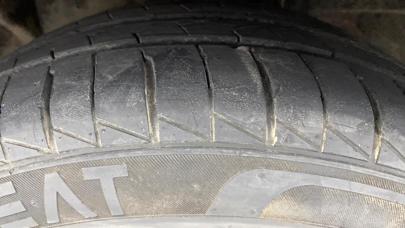 2017 Ford New Figo 1.5 TREND, Diesel, Manual, 73,433 km, Left Front Tyre Tread