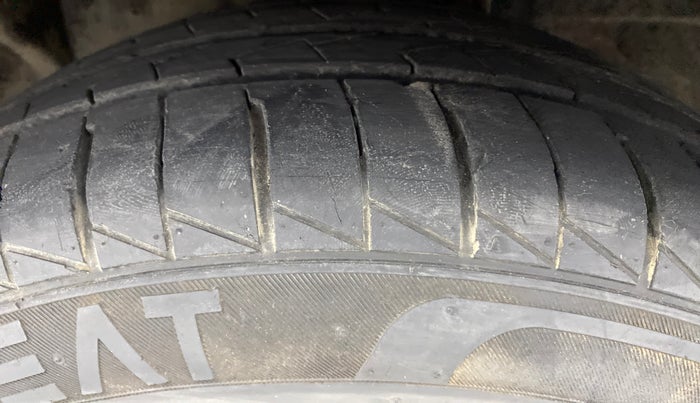2017 Ford New Figo 1.5 TREND, Diesel, Manual, 73,433 km, Left Front Tyre Tread