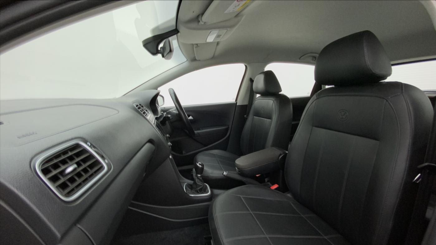 2019 Volkswagen Polo HIGHLINE PLUS 1.0, Petrol, Manual, 42,872 km, Right Side Front Door Cabin