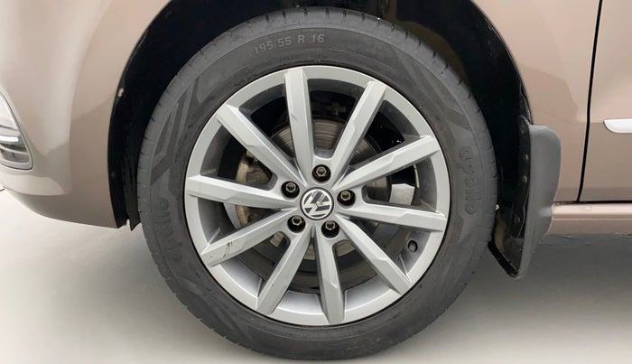 2019 Volkswagen Polo HIGHLINE PLUS 1.0, Petrol, Manual, 42,872 km, Left Front Wheel
