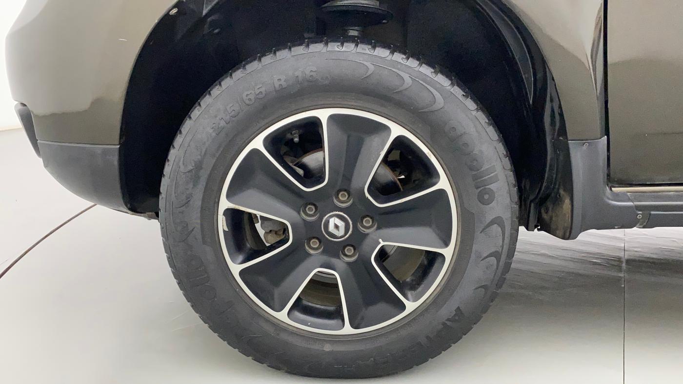 2018 Renault Duster RXS CVT, Petrol, Automatic, 39,420 km, Left Front Wheel