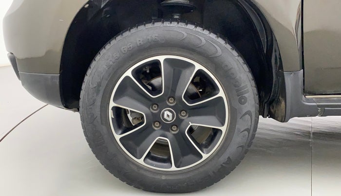 2018 Renault Duster RXS CVT, Petrol, Automatic, 39,420 km, Left Front Wheel