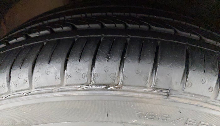 2021 Volkswagen Polo 1.0 GT TSI AT, Petrol, Automatic, 33,842 km, Right Front Tyre Tread