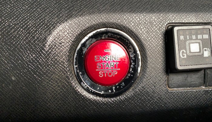 2016 Honda BR-V 1.5L I-VTEC V, CNG, Manual, 93,081 km, Keyless Start/ Stop Button