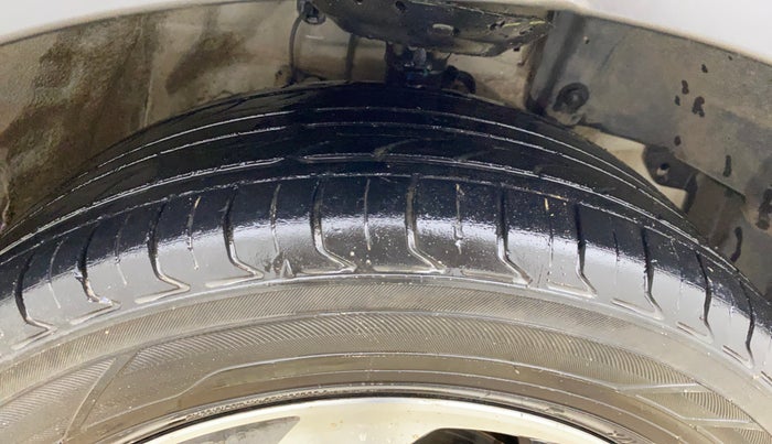 2016 Honda BR-V 1.5L I-VTEC V, CNG, Manual, 93,081 km, Right Front Tyre Tread