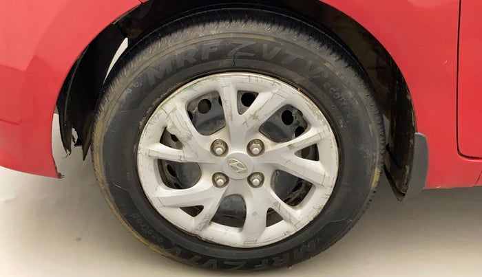 2017 Hyundai Grand i10 MAGNA 1.2 KAPPA VTVT, Petrol, Manual, 79,224 km, Left front tyre - Minor crack