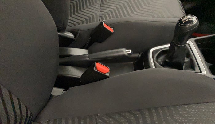 2022 Maruti Swift VXI, Petrol, Manual, 31,947 km, Gear Lever
