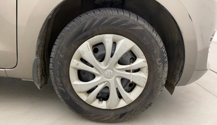 2022 Maruti Swift VXI, Petrol, Manual, 31,947 km, Right Front Wheel