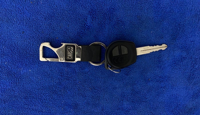2022 Maruti Swift VXI, Petrol, Manual, 31,947 km, Key Close Up