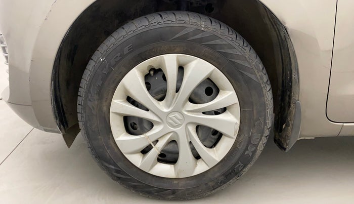 2022 Maruti Swift VXI, Petrol, Manual, 31,947 km, Left Front Wheel
