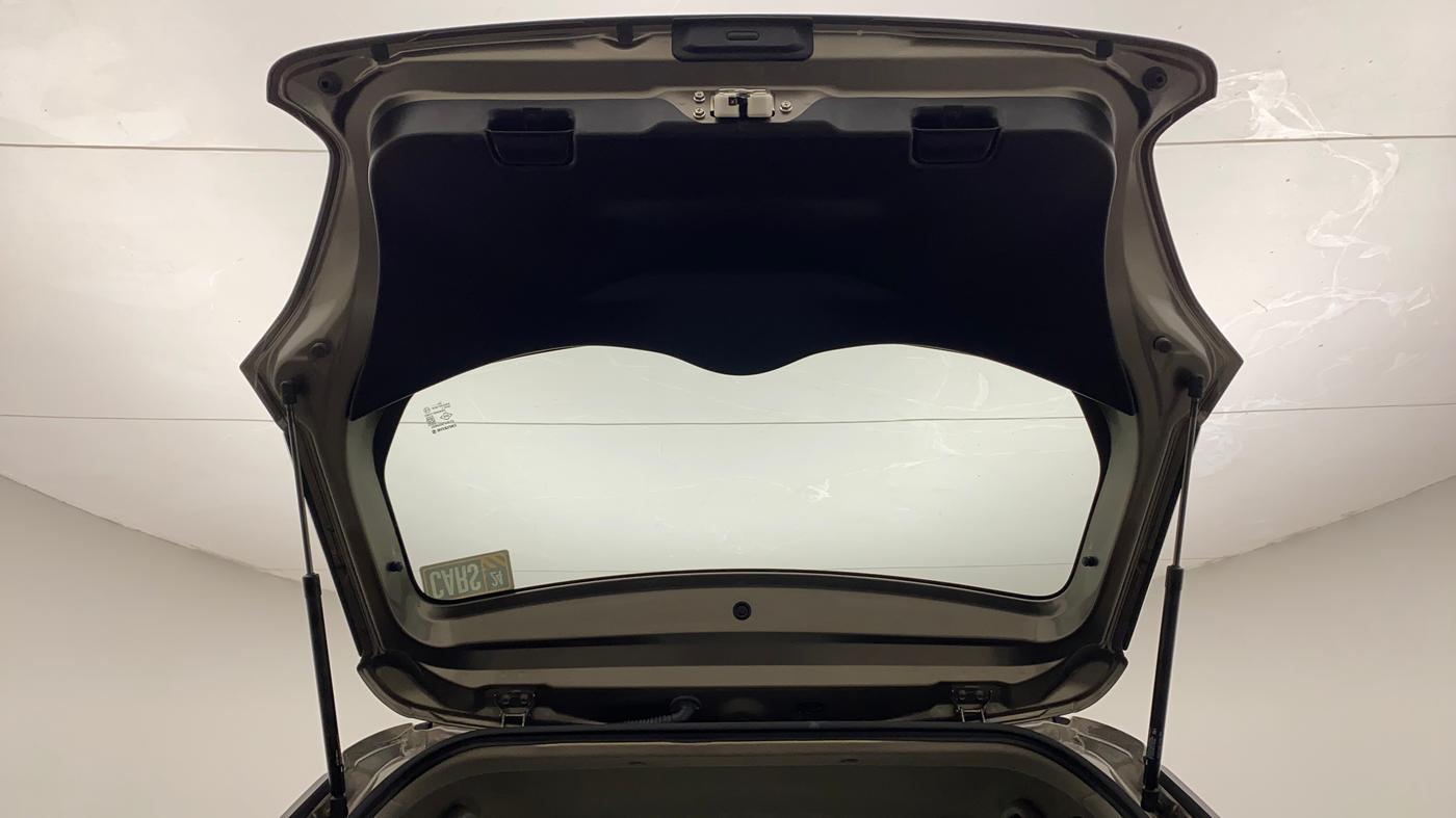 2022 Maruti Swift VXI, Petrol, Manual, 31,947 km, Boot Door Open