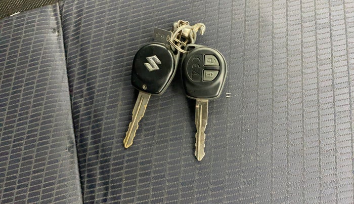 2021 Maruti Baleno DELTA PETROL 1.2, CNG, Manual, 69,629 km, Key Close Up