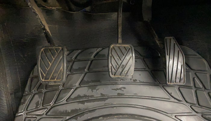 2021 Maruti Baleno DELTA PETROL 1.2, CNG, Manual, 69,629 km, Pedals