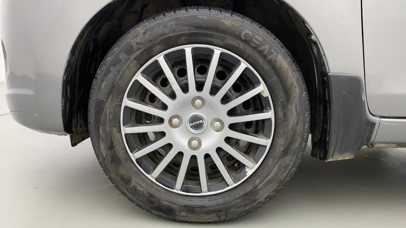 2016 Maruti Celerio VXI CNG D, CNG, Manual, 95,037 km, Left Front Wheel