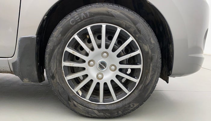 2016 Maruti Celerio VXI CNG D, CNG, Manual, 95,037 km, Right Front Wheel