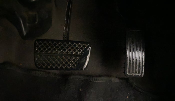 2014 Honda CRV 2.0L I-VTEC 2WD AT, Petrol, Automatic, 1,49,307 km, Pedals