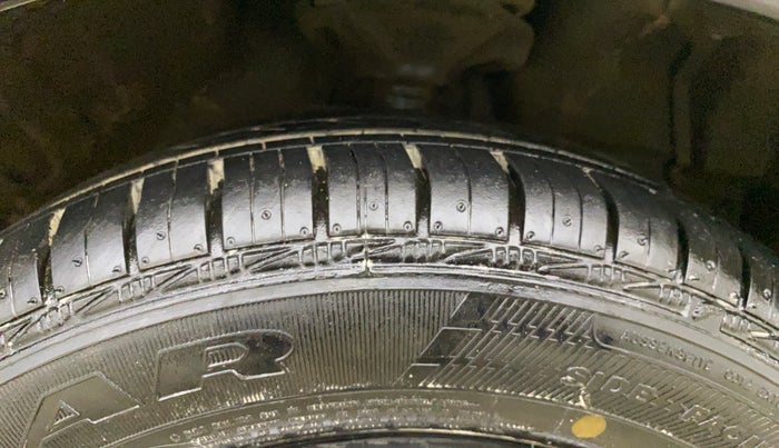 2019 Maruti Celerio X ZXI (O) AMT, Petrol, Automatic, 32,687 km, Right Front Tyre Tread