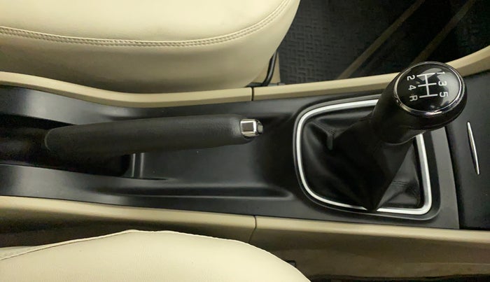 2019 Maruti Ciaz DELTA 1.5 SHVS MT PETROL, Petrol, Manual, 11,299 km, Gear Lever
