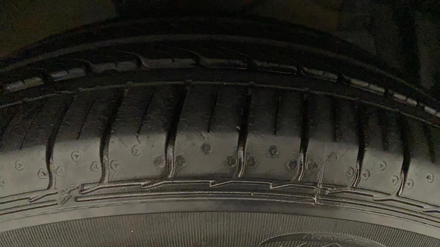 2019 Maruti Ciaz DELTA 1.5 SHVS MT PETROL, Petrol, Manual, 11,299 km, Right Front Tyre Tread