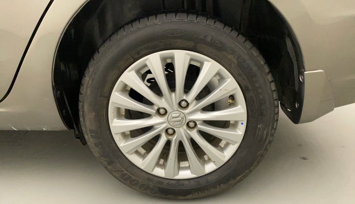 2019 Maruti Ciaz DELTA 1.5 SHVS MT PETROL, Petrol, Manual, 11,299 km, Left Rear Wheel