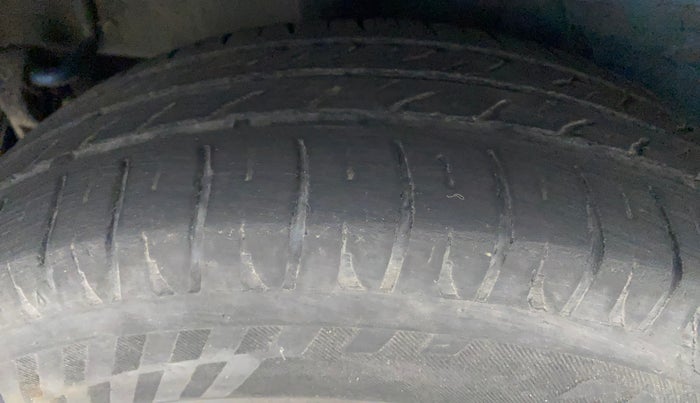 2014 Maruti Celerio VXI, Petrol, Manual, 74,836 km, Right Rear Tyre Tread