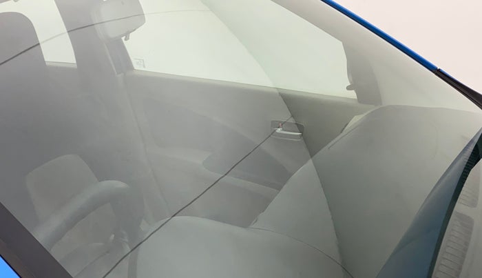 2014 Maruti Celerio VXI, Petrol, Manual, 74,836 km, Front windshield - Minor spot on windshield