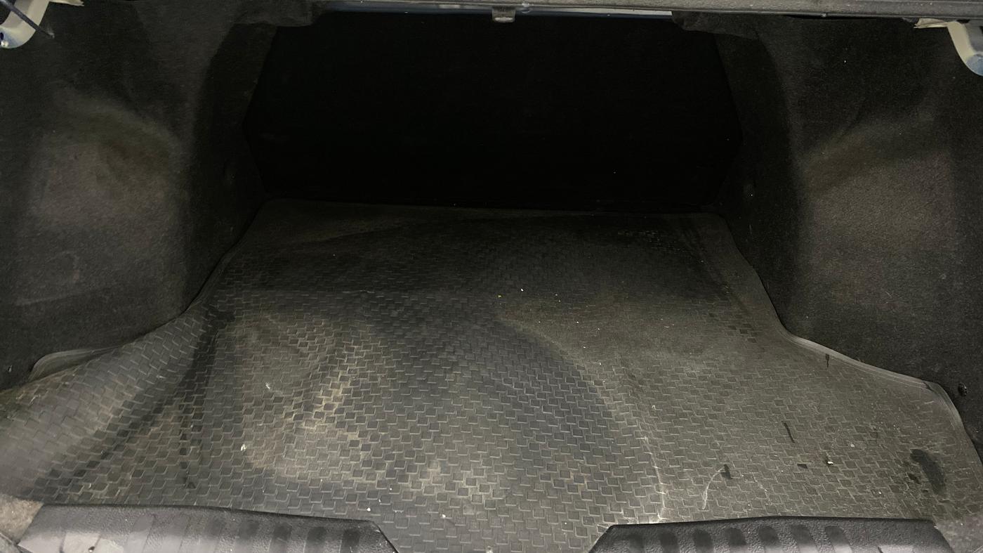 2019 Maruti Ciaz ALPHA  AT 1.5 SHVS PETROL, Petrol, Automatic, 36,500 km, Boot Inside