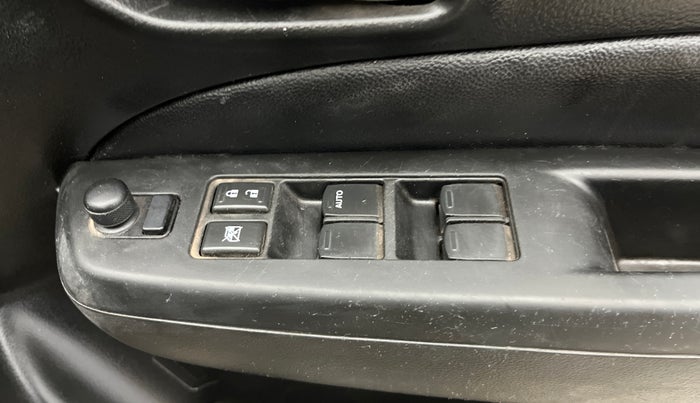 2015 Maruti Ciaz ZXI+ RS, Petrol, Manual, 89,704 km, Driver Side Door Panels Control