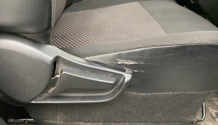 2019 Maruti S PRESSO VXI+, Petrol, Manual, 95,153 km, Driver Side Adjustment Panel