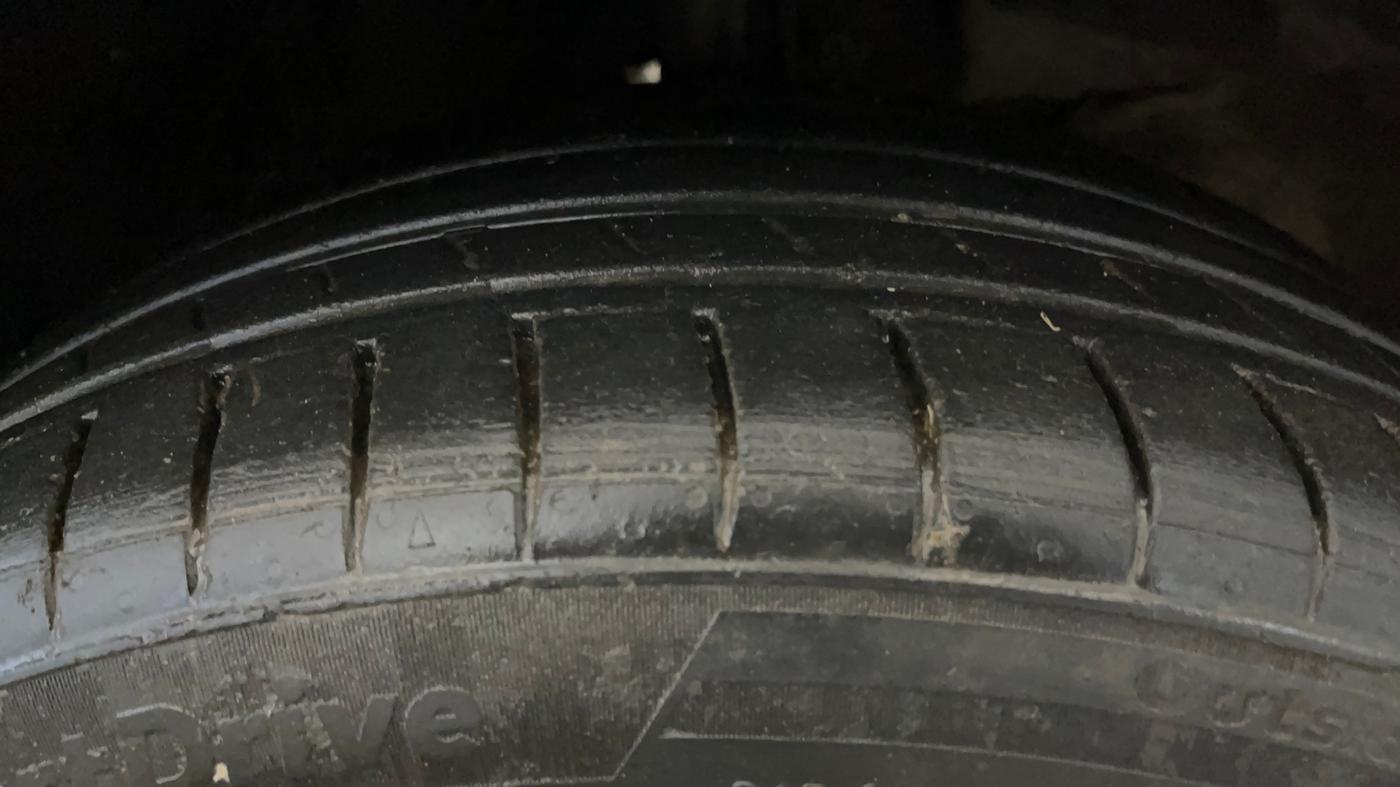 2023 Maruti Swift LXI, Petrol, Manual, 36,556 km, Right Front Tyre Tread