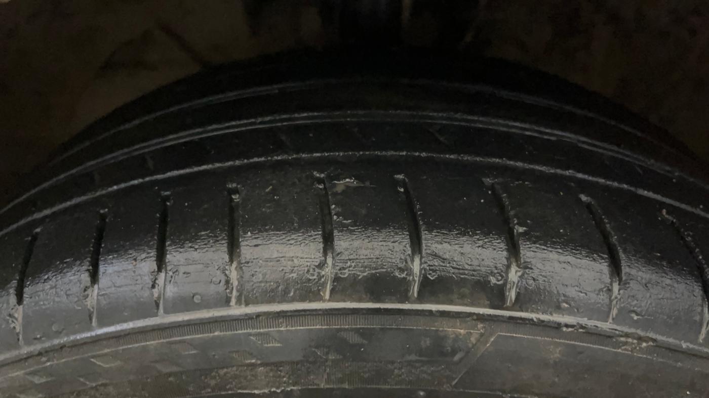2023 Maruti Swift LXI, Petrol, Manual, 36,556 km, Left Front Tyre Tread
