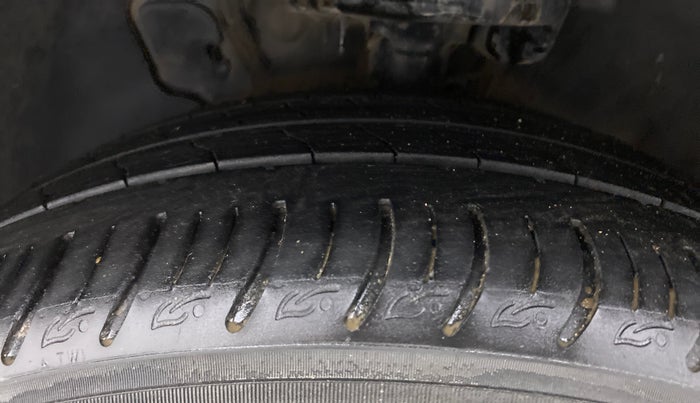 2018 Hyundai Verna 1.6 VTVT SX, Petrol, Manual, 65,850 km, Left Front Tyre Tread