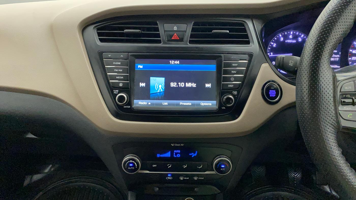 2015 Hyundai Elite i20 ASTA 1.2 (O), Petrol, Manual, 64,550 km, Air Conditioner