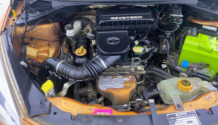 2016 Tata Tiago XT PETROL, CNG, Manual, 1,15,645 km, Engine View - Right