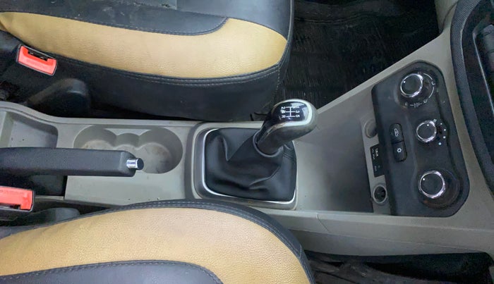 2016 Tata Tiago XT PETROL, CNG, Manual, 1,15,645 km, Gear Lever