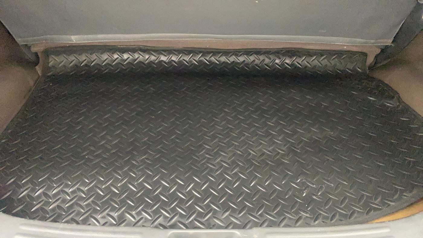 2013 Maruti Zen Estilo VXI, Petrol, Manual, 47,074 km, Boot Inside