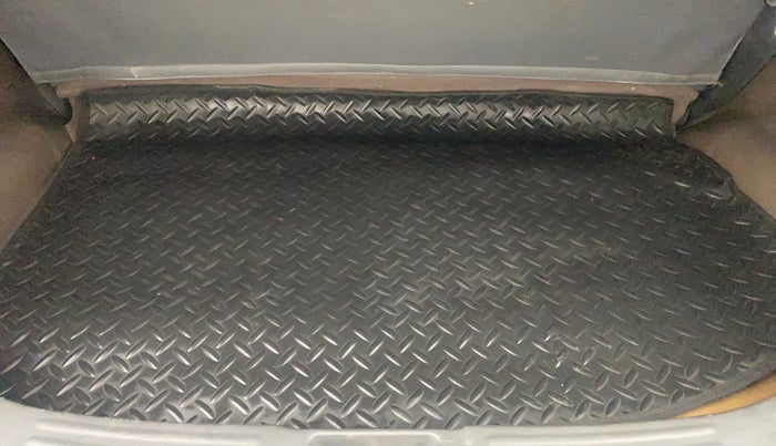 2013 Maruti Zen Estilo VXI, Petrol, Manual, 47,516 km, Boot Inside