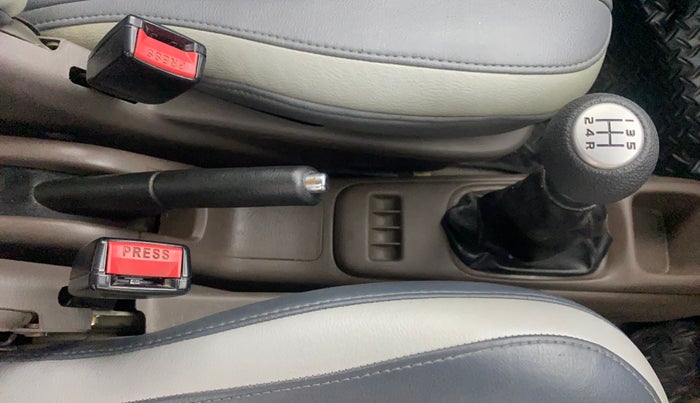 2013 Maruti Zen Estilo VXI, Petrol, Manual, 47,516 km, Gear Lever