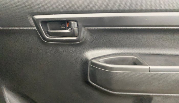 2019 Maruti S PRESSO VXI, Petrol, Manual, 28,165 km, Driver Side Door Panels Control