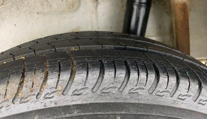 2019 Maruti S PRESSO VXI, Petrol, Manual, 28,165 km, Left Rear Tyre Tread