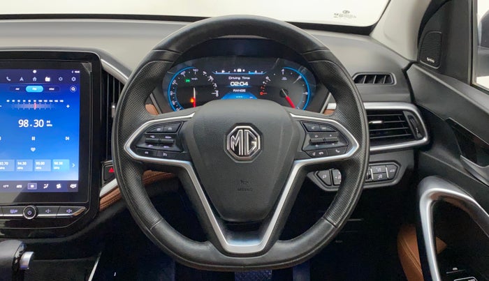2022 MG HECTOR PLUS SHARP 1.5 PETROL TURBO CVT 6-STR, Petrol, Automatic, 11,542 km, Steering Wheel Close Up