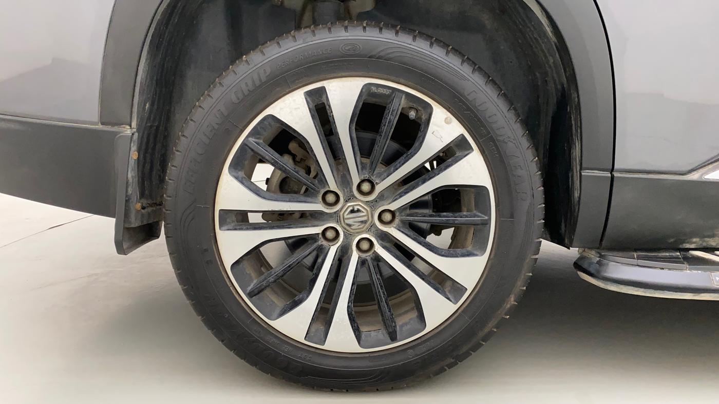 2022 MG HECTOR PLUS SHARP 1.5 PETROL TURBO CVT 6-STR, Petrol, Automatic, 11,542 km, Right Rear Wheel