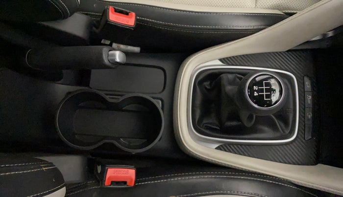 2022 MG ASTOR SHARP 1.5 MT, Petrol, Manual, 67,916 km, Gear Lever