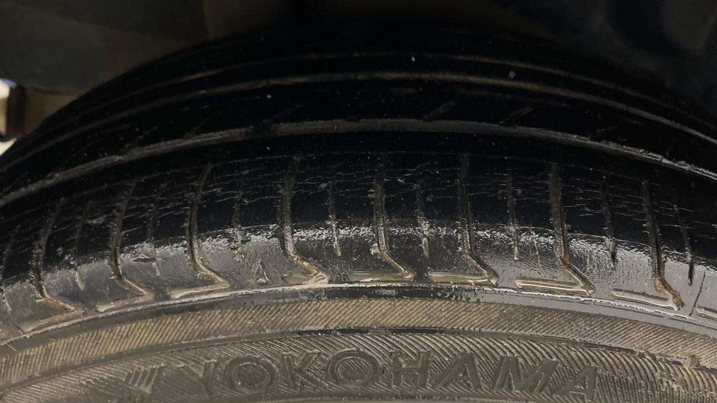 2014 Honda Brio S MT, Petrol, Manual, 62,077 km, Right Rear Tyre Tread