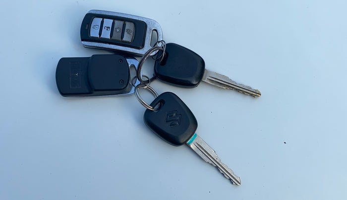 2015 Maruti Wagon R 1.0 LXI, Petrol, Manual, 45,047 km, Key Close Up